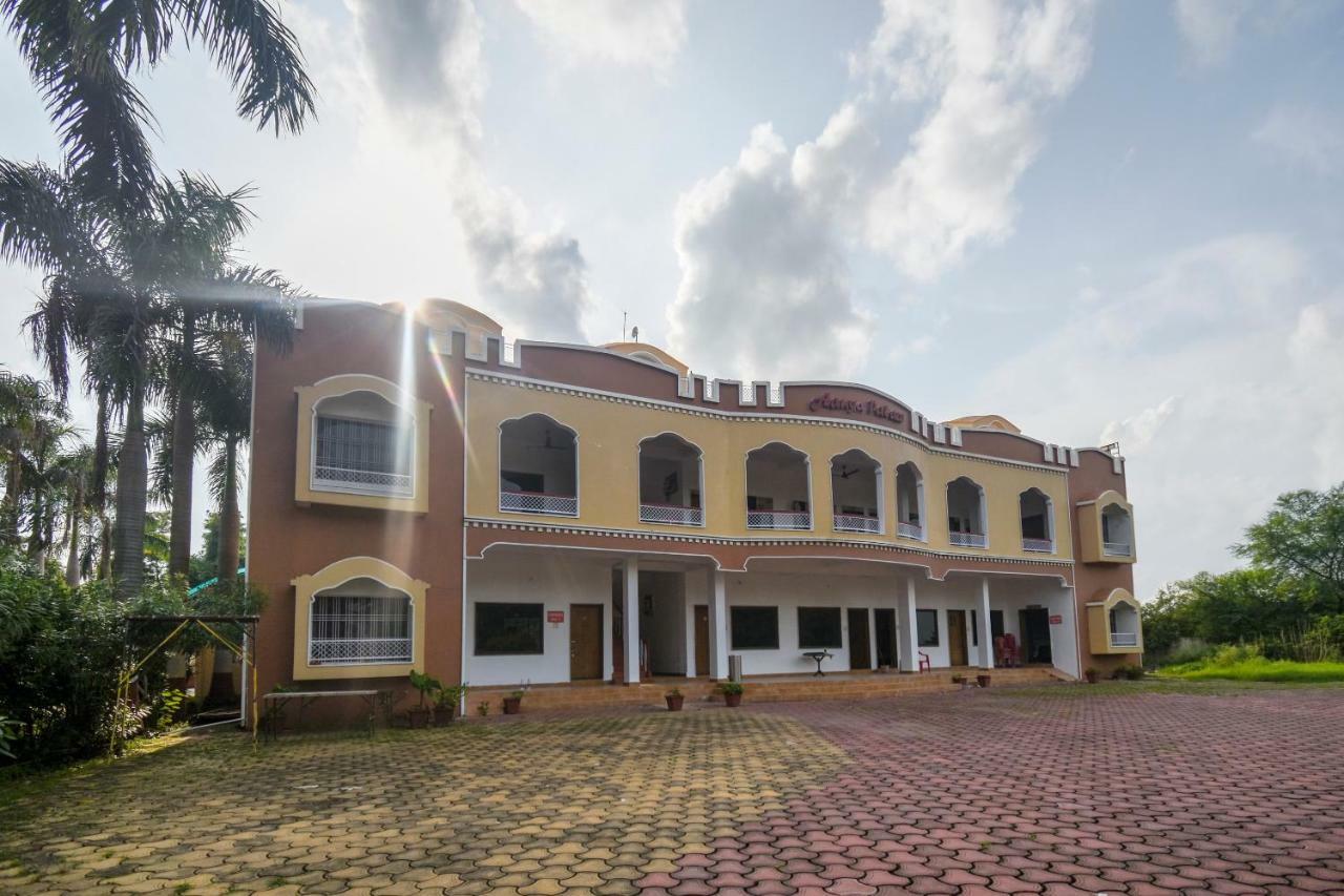 Oyo 47464 Hotel The Country Club Bilāspur Exteriör bild